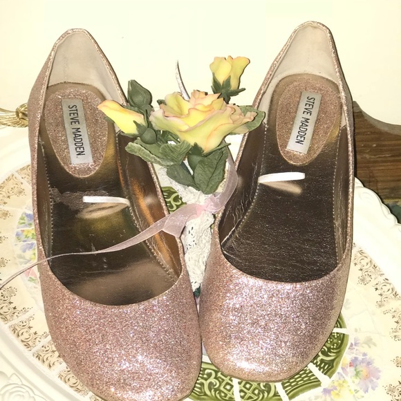 Steve Madden Shoes - STEVE MADDEN PINK GLITTER FLATS! FABULOUS!